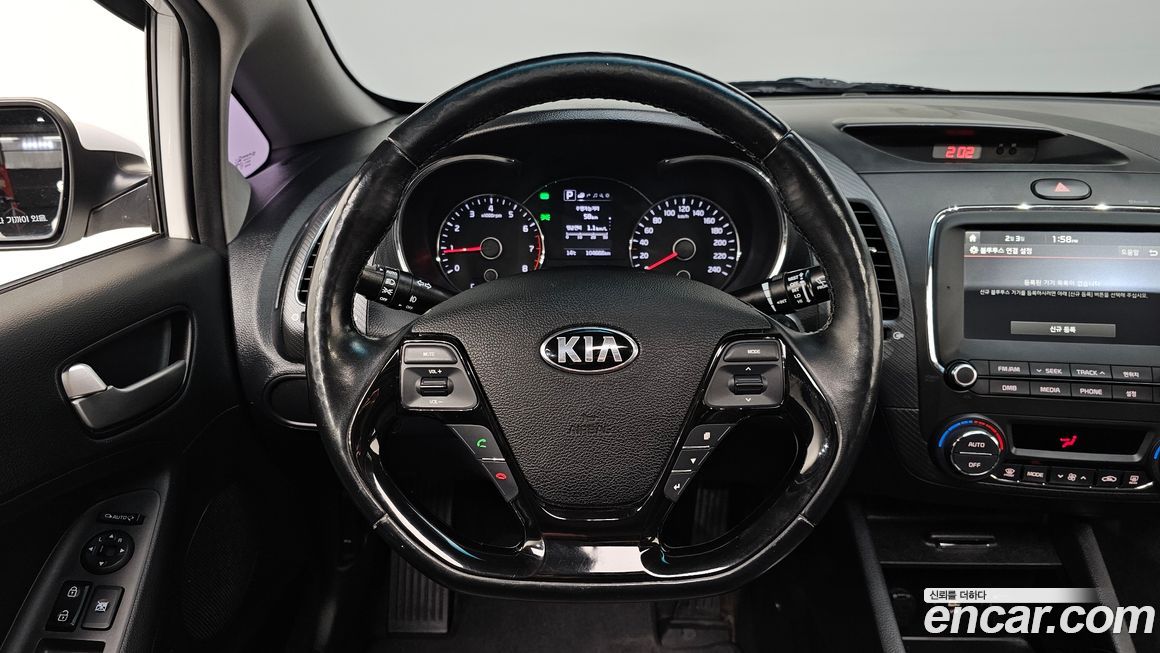 Kia K3 2016