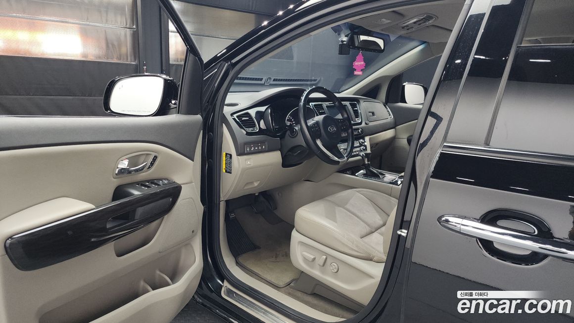 Kia Canival 2018