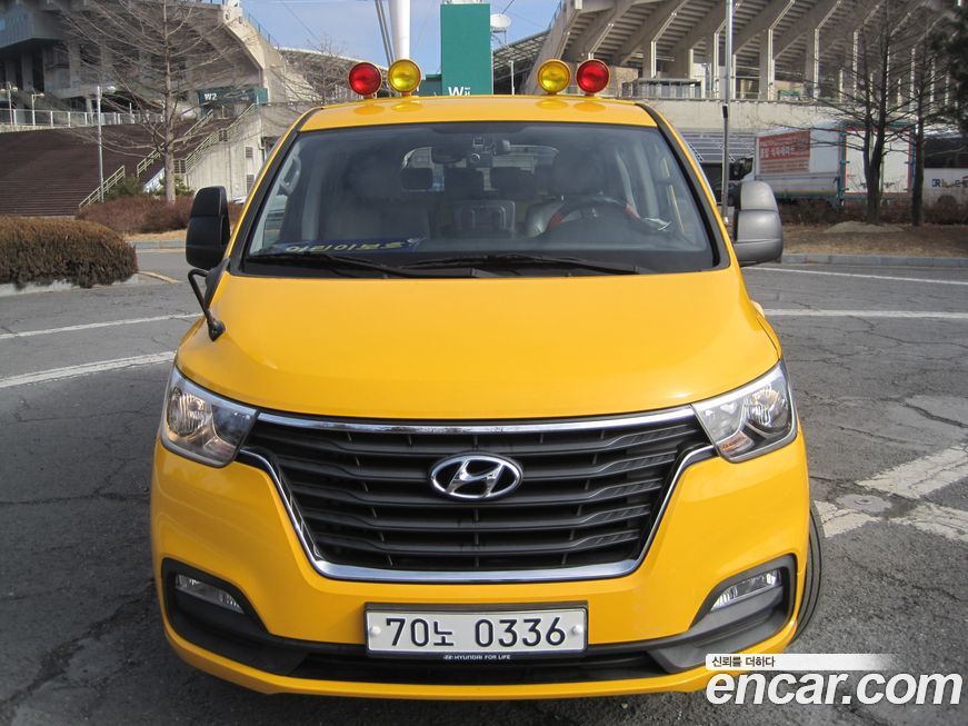 Hyundai Starex 2019