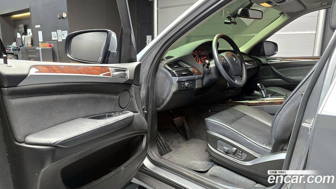 BMW X5 2011