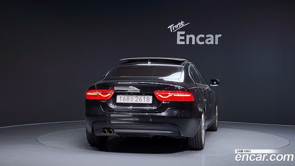 Jaguar XE 2016