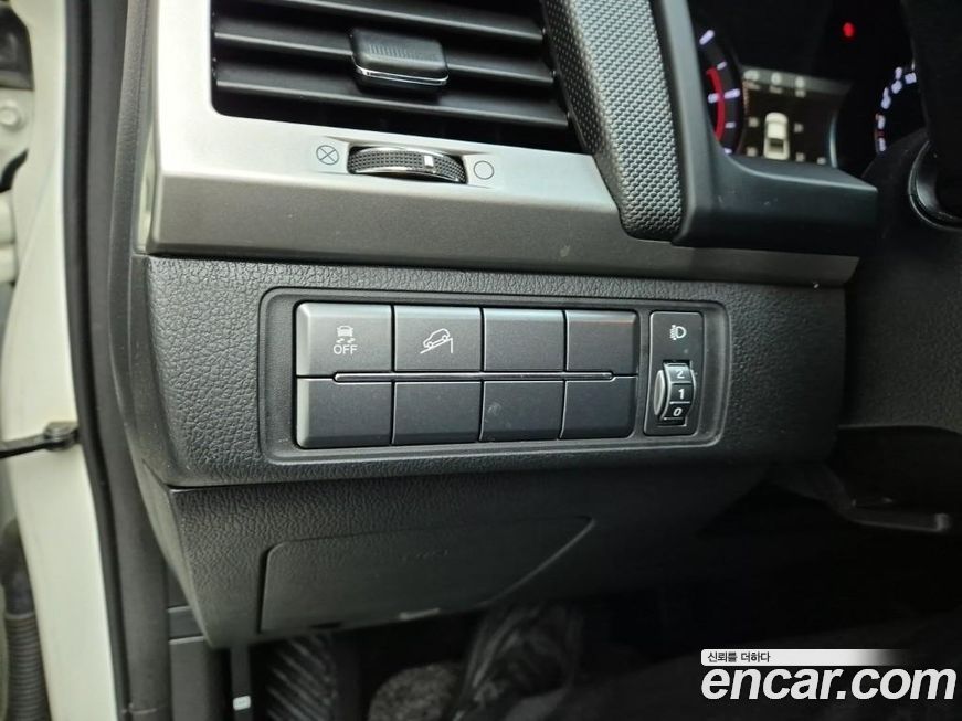 KG_Mobility_Ssangyong Rexton 2019