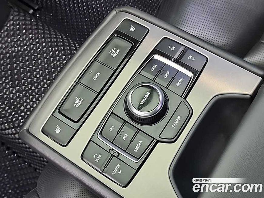 Hyundai Genesis 2016