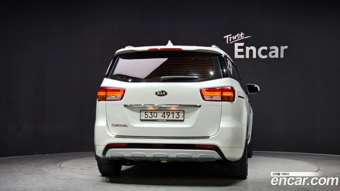Kia Canival 2015