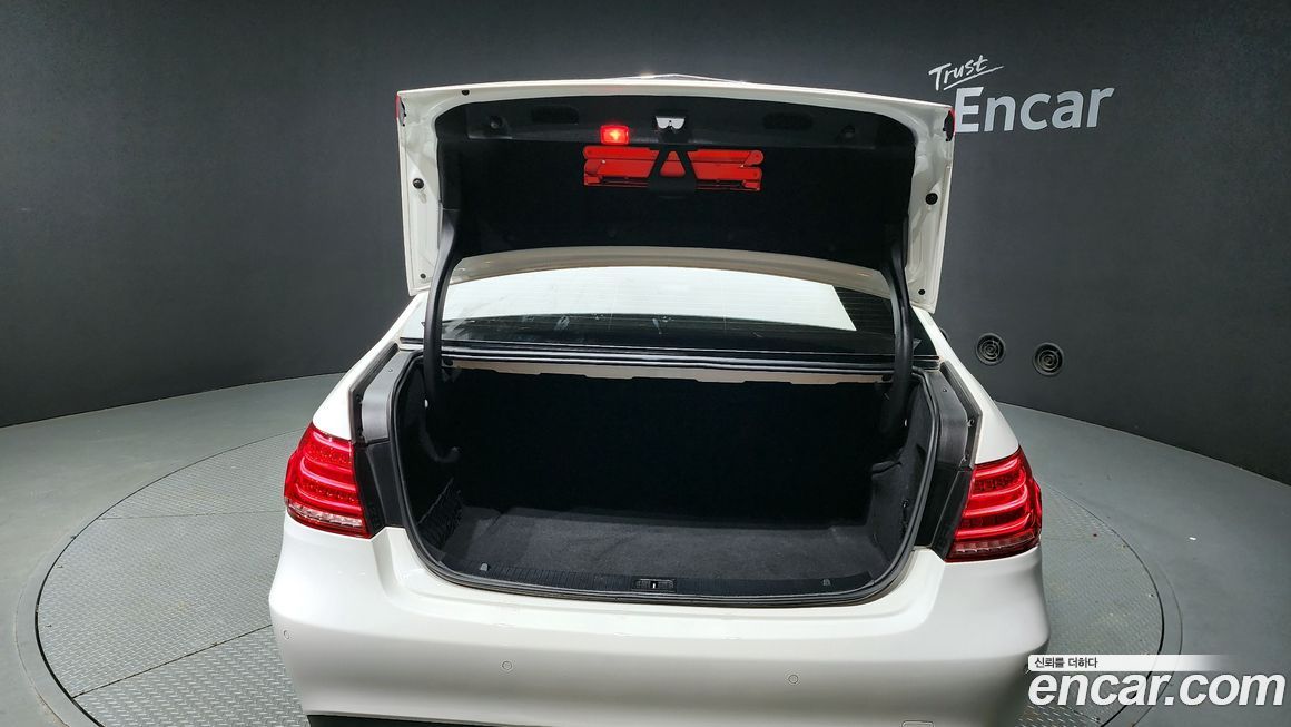 Mercedes-Benz E-Class 2014