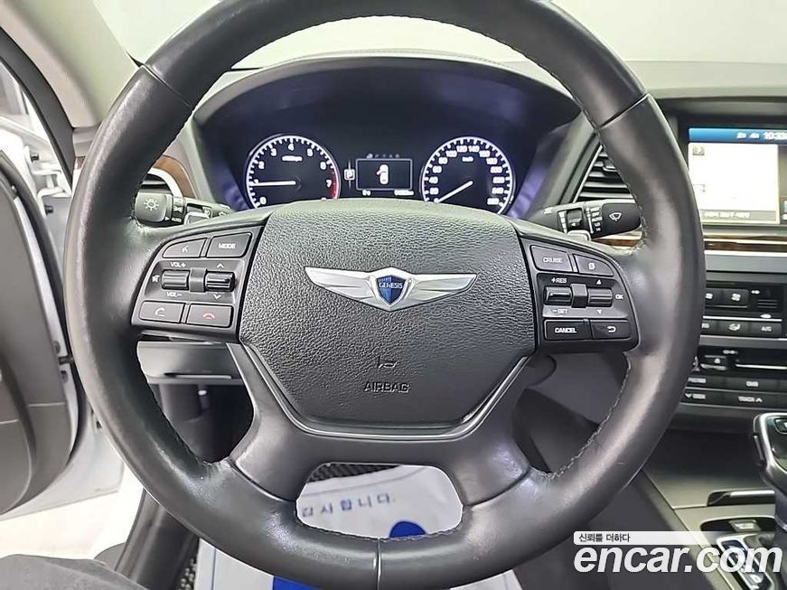 Hyundai Genesis 2016