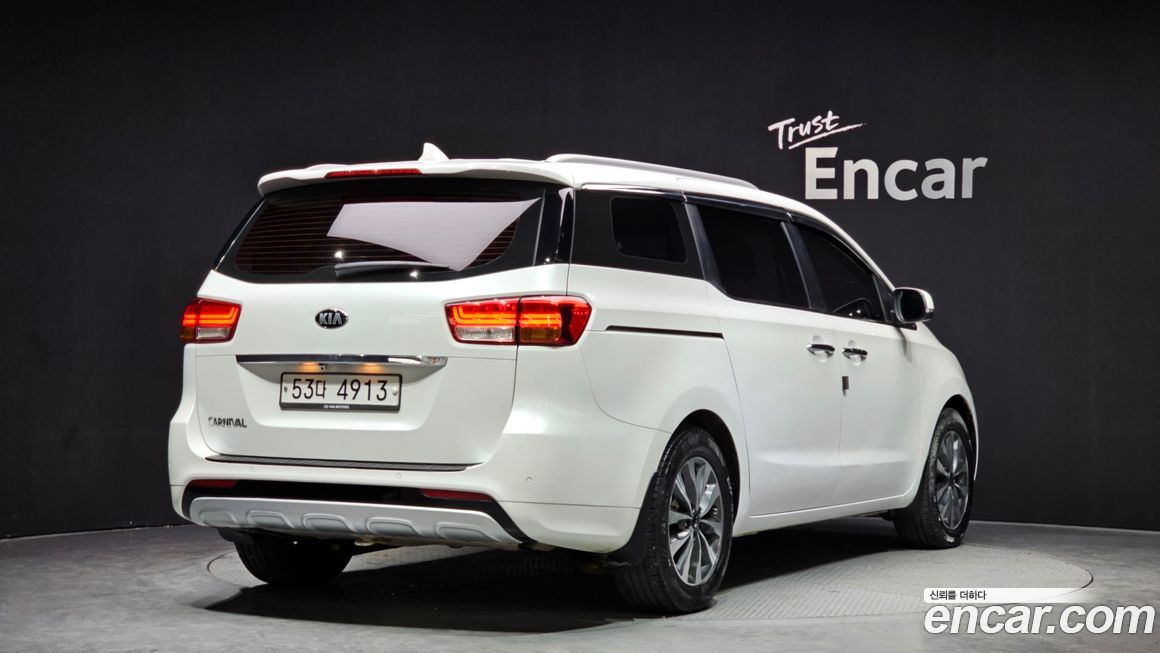 Kia Canival 2015