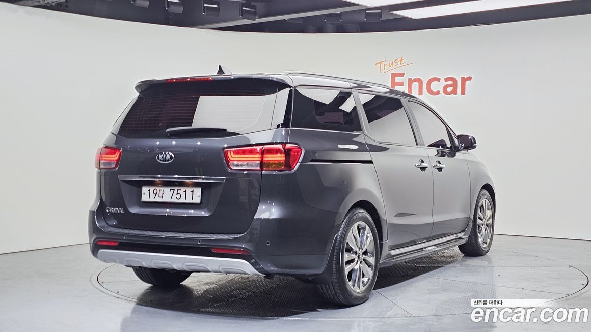 Kia Canival 2015