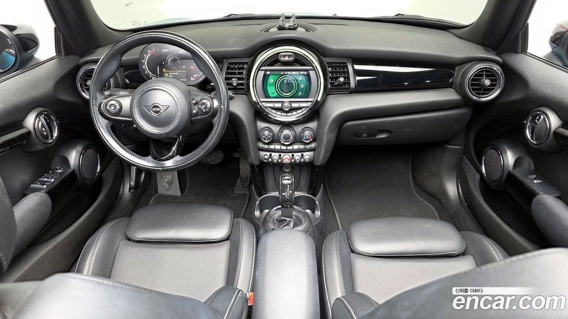 Mini Cooper Convertible 2021