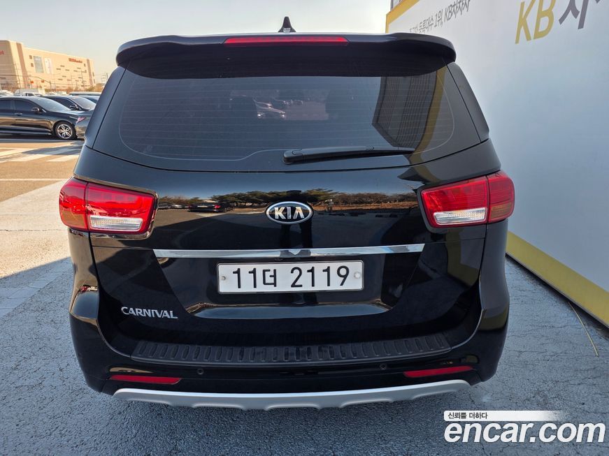 Kia Canival 2018