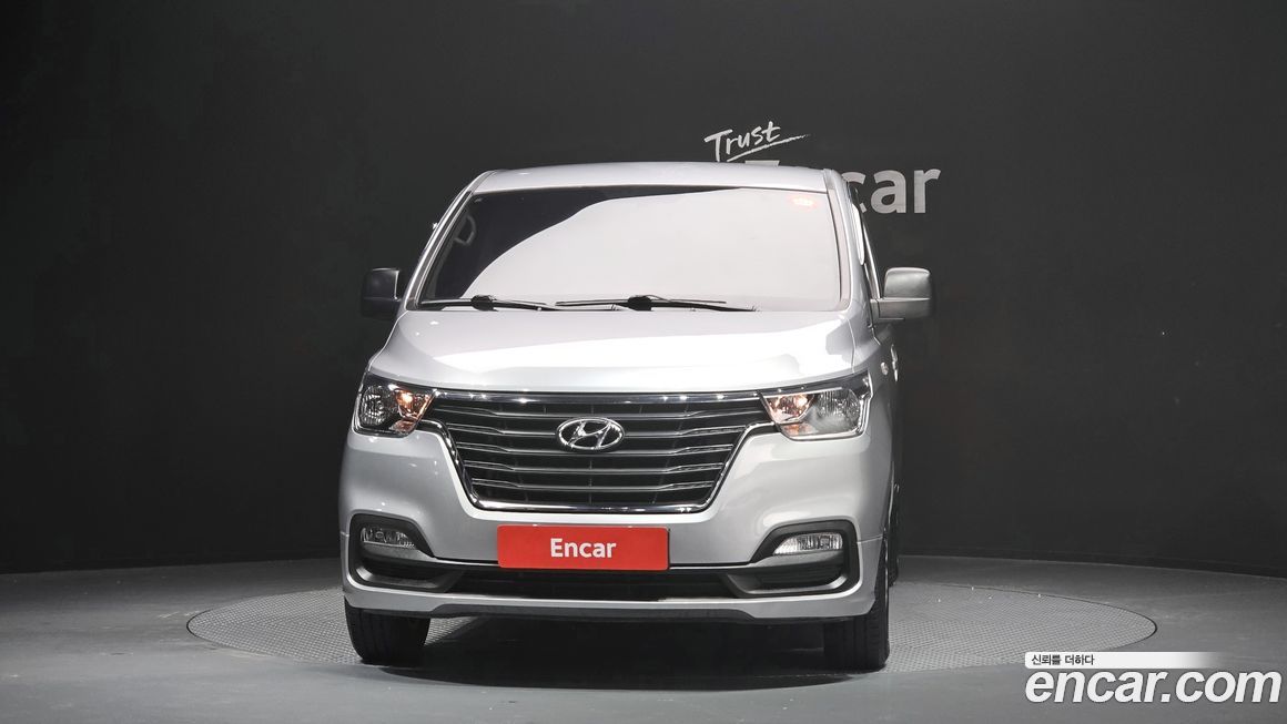 Hyundai Starex 2021