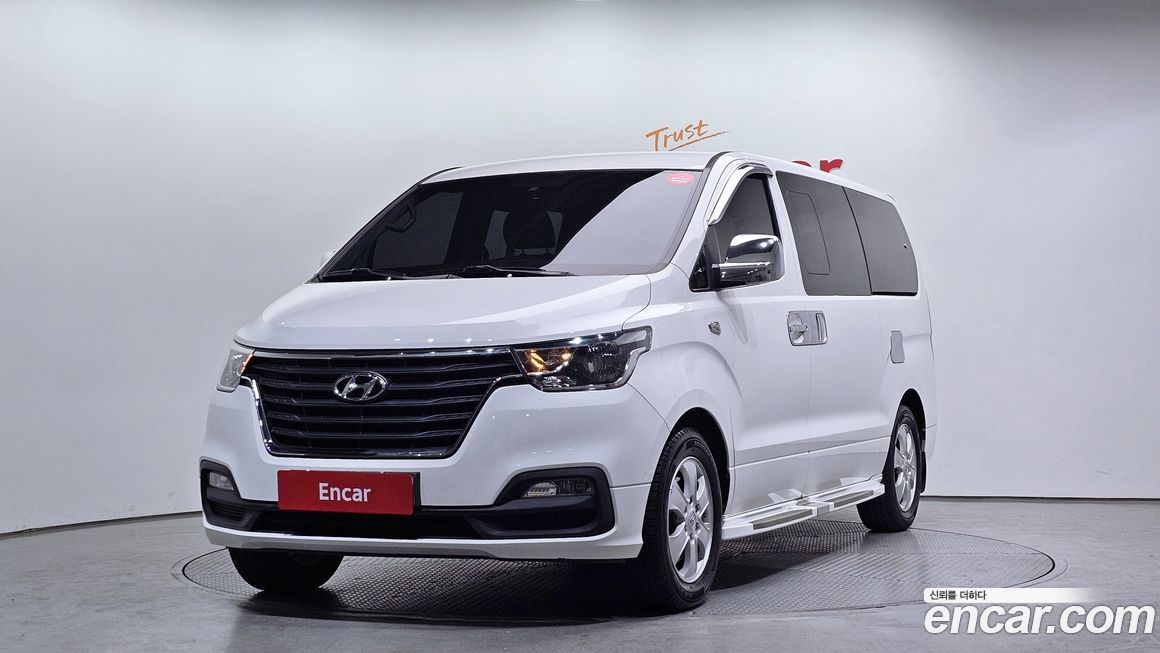 Hyundai Starex 2019
