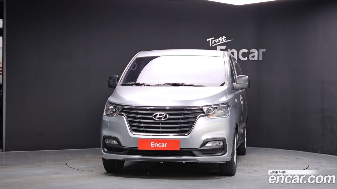 Hyundai Starex 2019