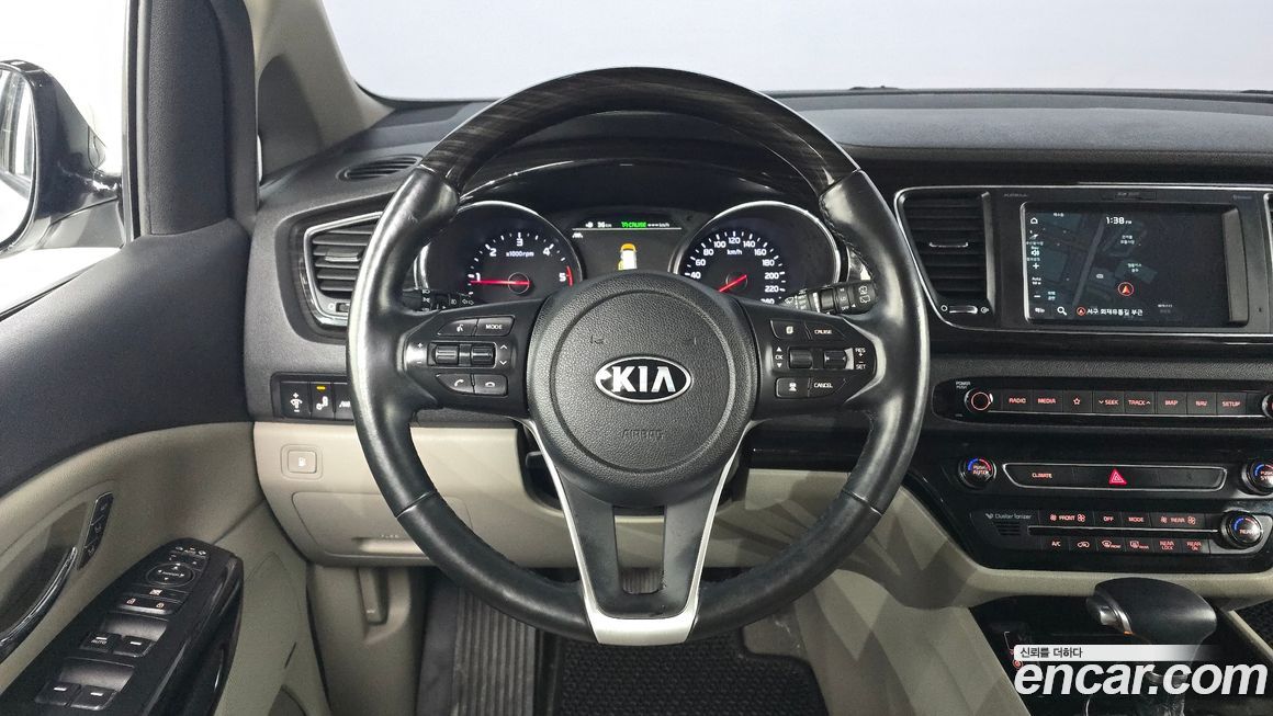 Kia Canival 2019