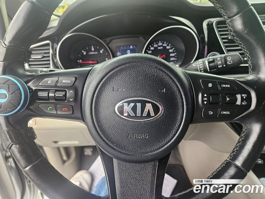 Kia Canival 2015