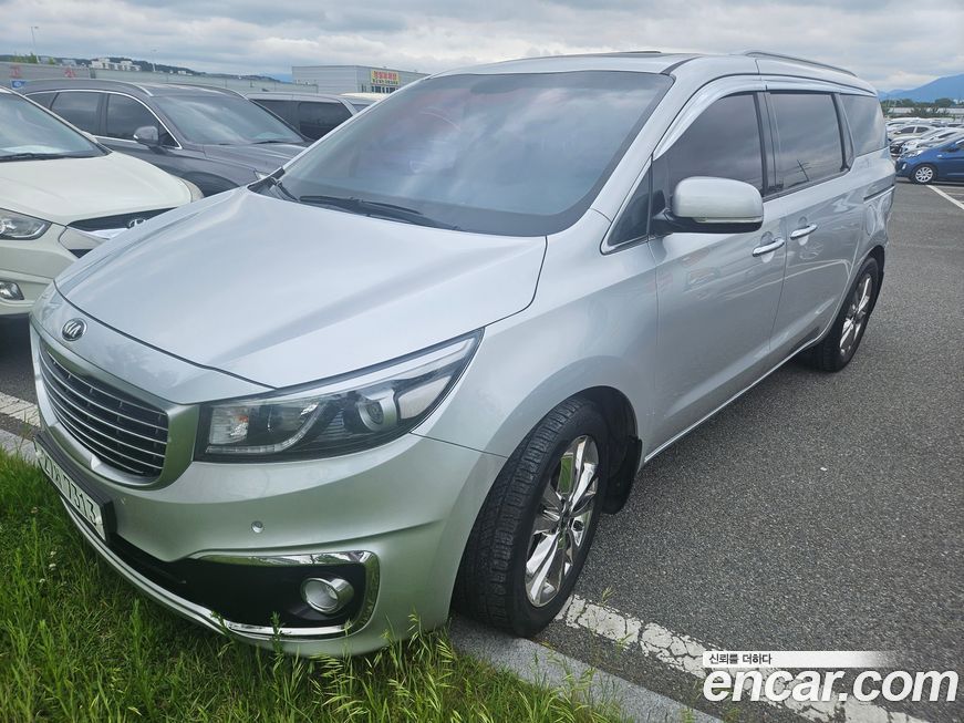 Kia Canival 2015