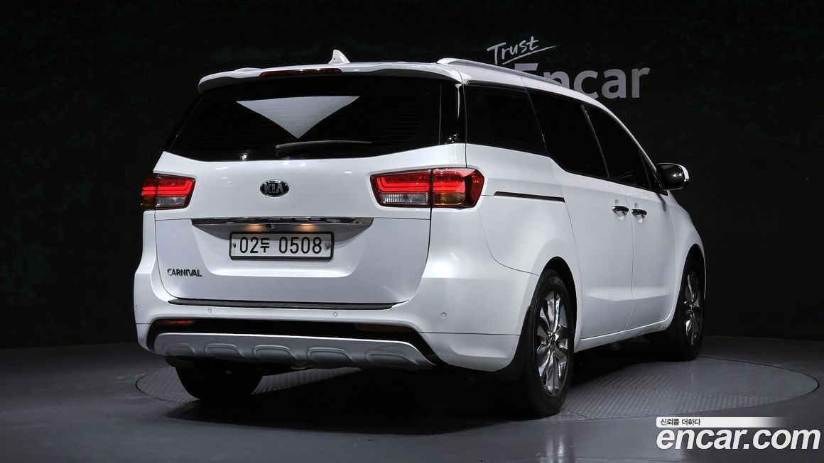 Kia Canival 2016