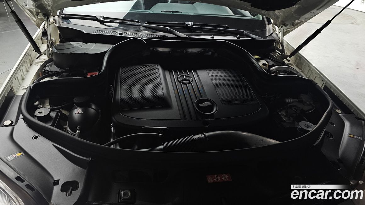 Mercedes-Benz GLK-Class 2012