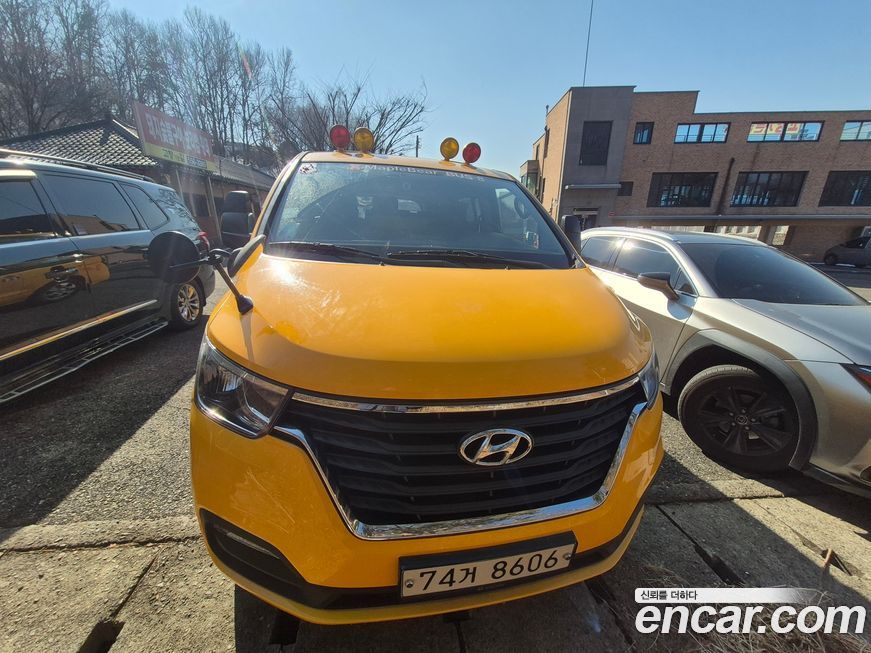 Hyundai Starex 2019