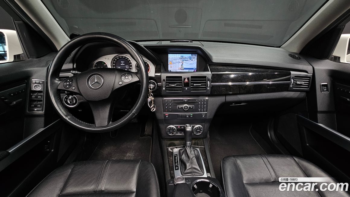 Mercedes-Benz GLK-Class 2012