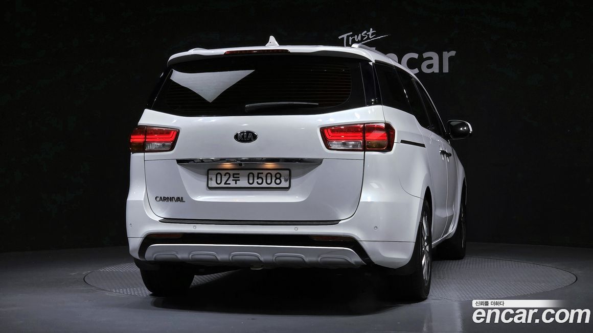 Kia Canival 2016