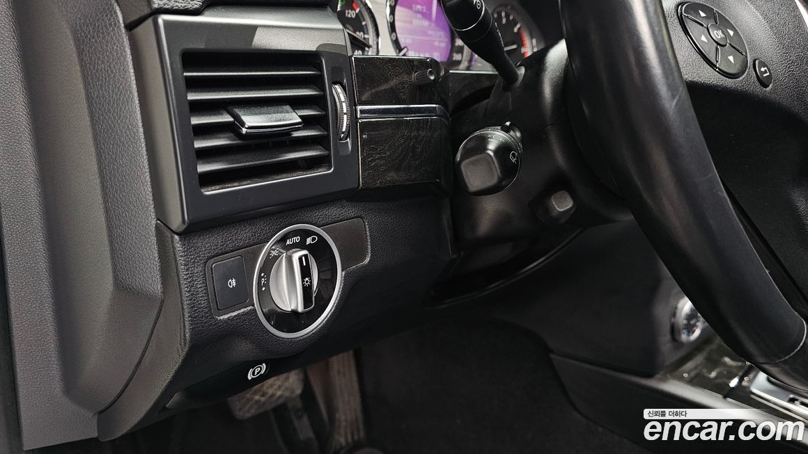 Mercedes-Benz GLK-Class 2012