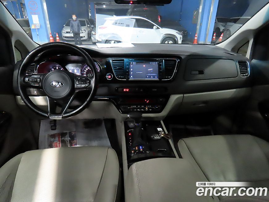 Kia Canival 2017