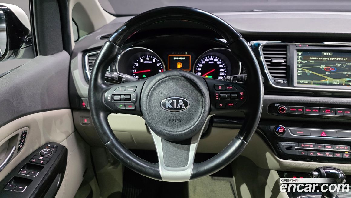 Kia Canival 2016