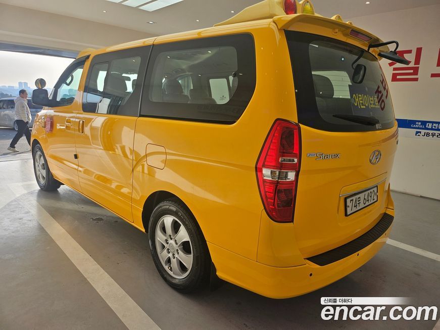 Hyundai Starex 2019