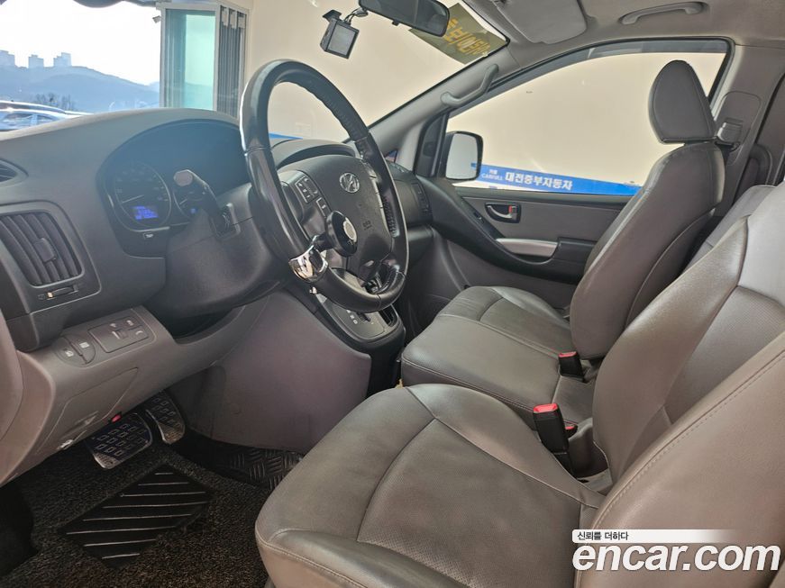 Hyundai Starex 2019