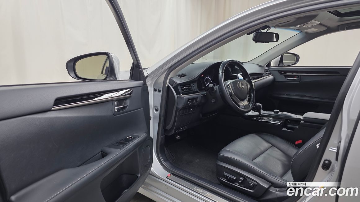 Lexus ES 2015