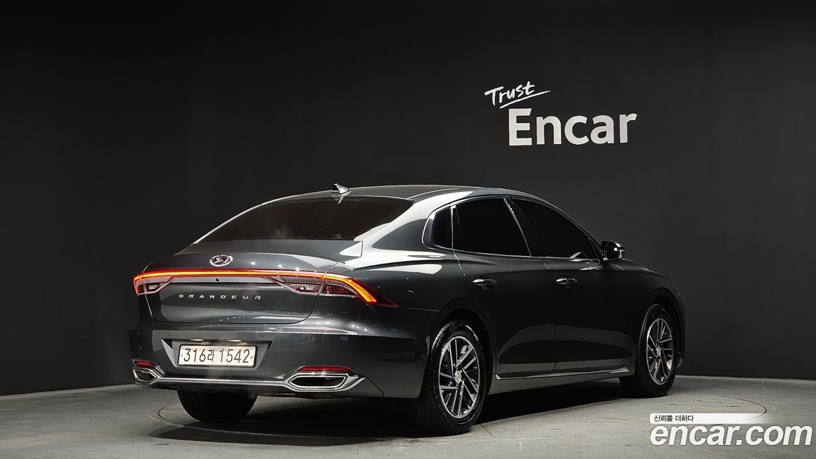 Hyundai Grandeur 2022