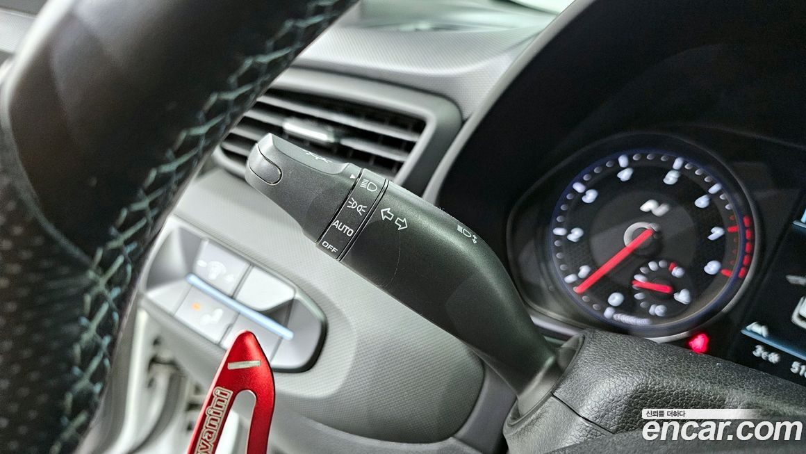 Hyundai Veloster 2021