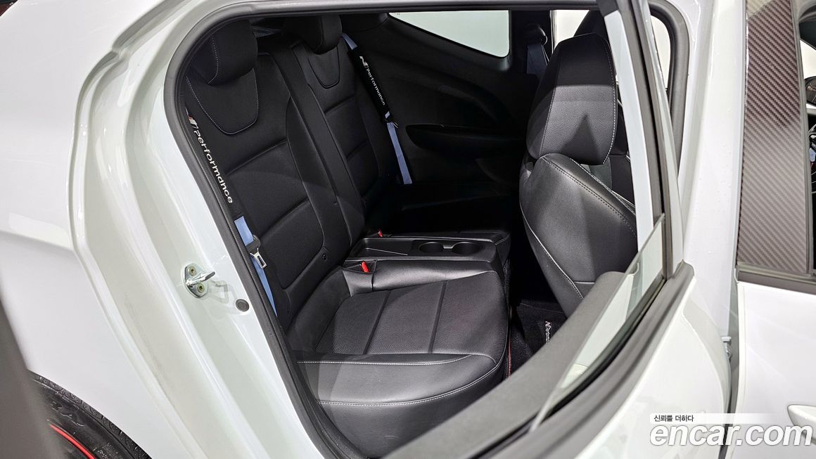 Hyundai Veloster 2021