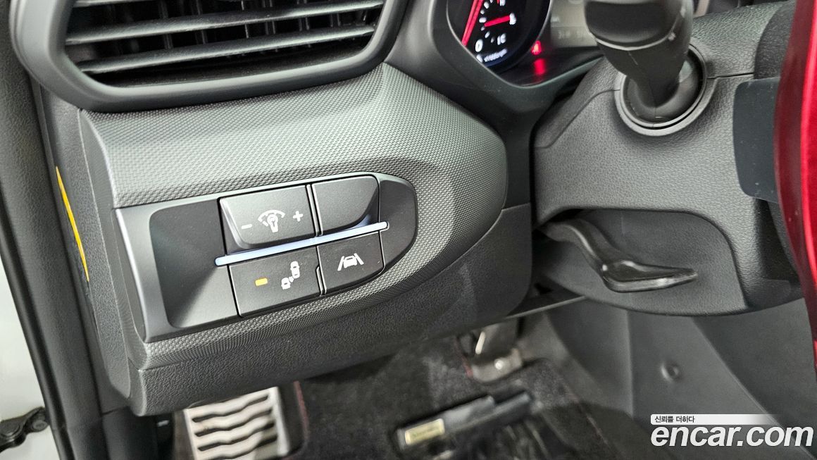 Hyundai Veloster 2021