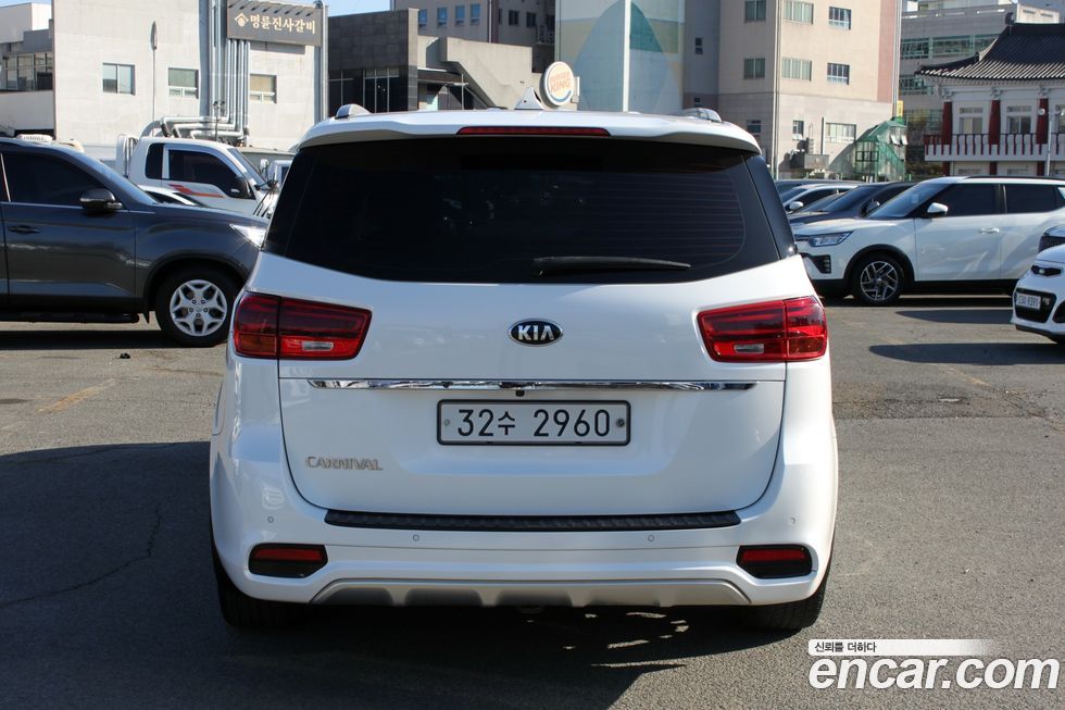 Kia Canival 2019