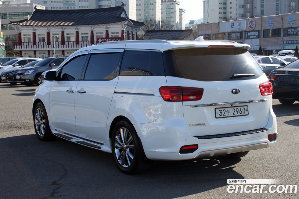 Kia Canival 2019