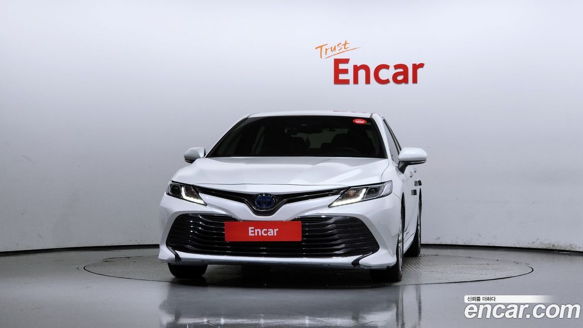 Toyota Camry 2019