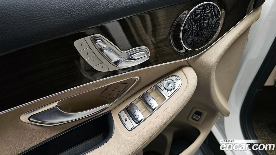 Mercedes-Benz GLC-Class 2017