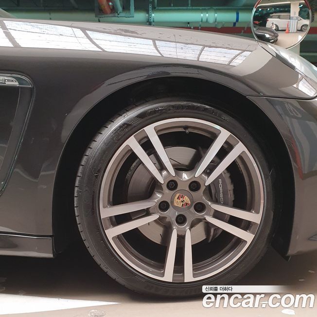 Porsche Panamera 2012