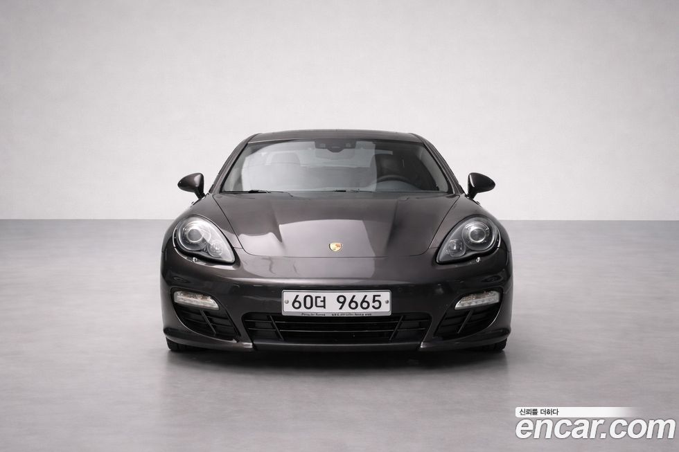 Porsche Panamera 2012