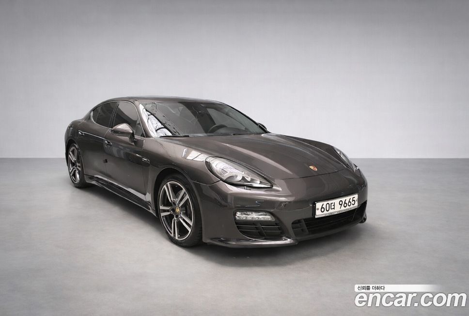 Porsche Panamera 2012