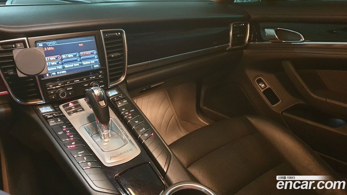 Porsche Panamera 2012