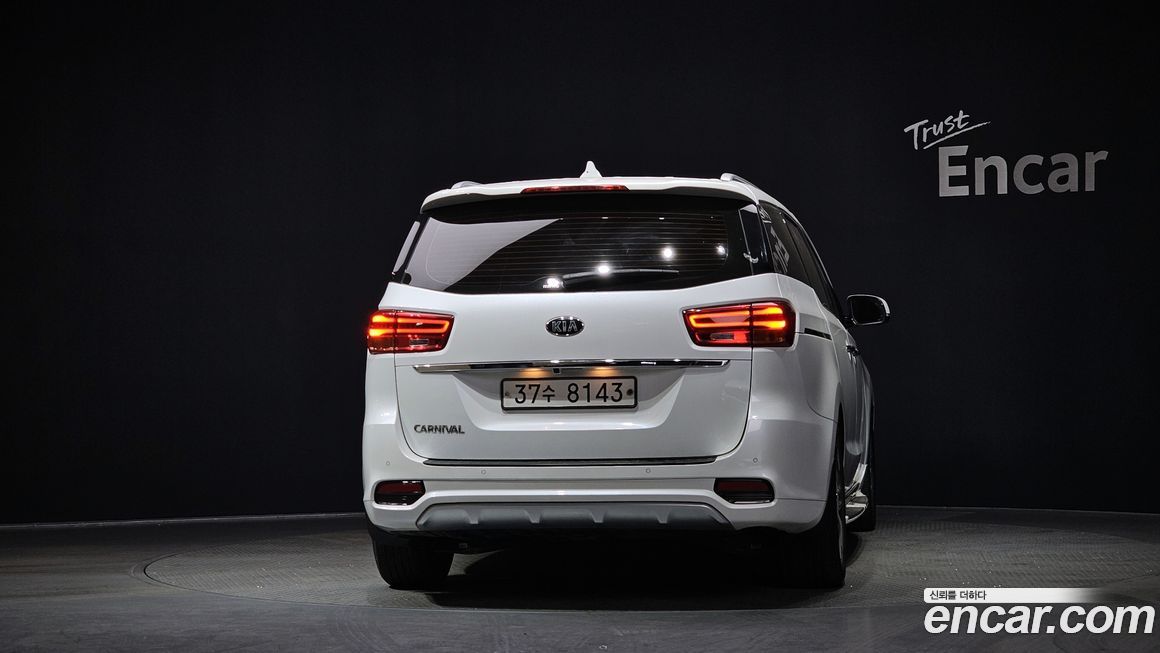 Kia Canival 2019