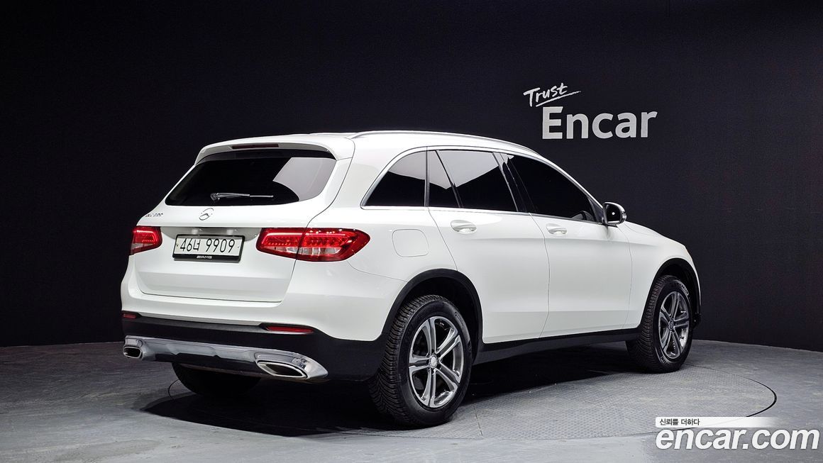 Mercedes-Benz GLC-Class 2017