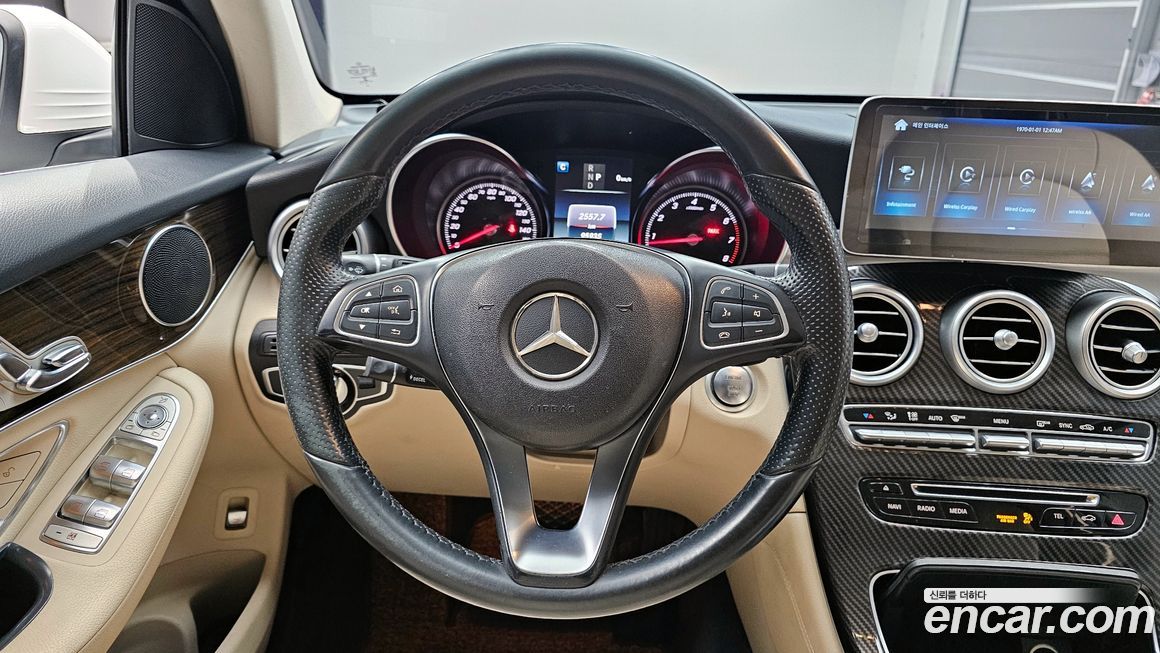 Mercedes-Benz GLC-Class 2017