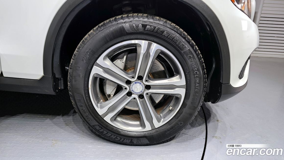 Mercedes-Benz GLC-Class 2017