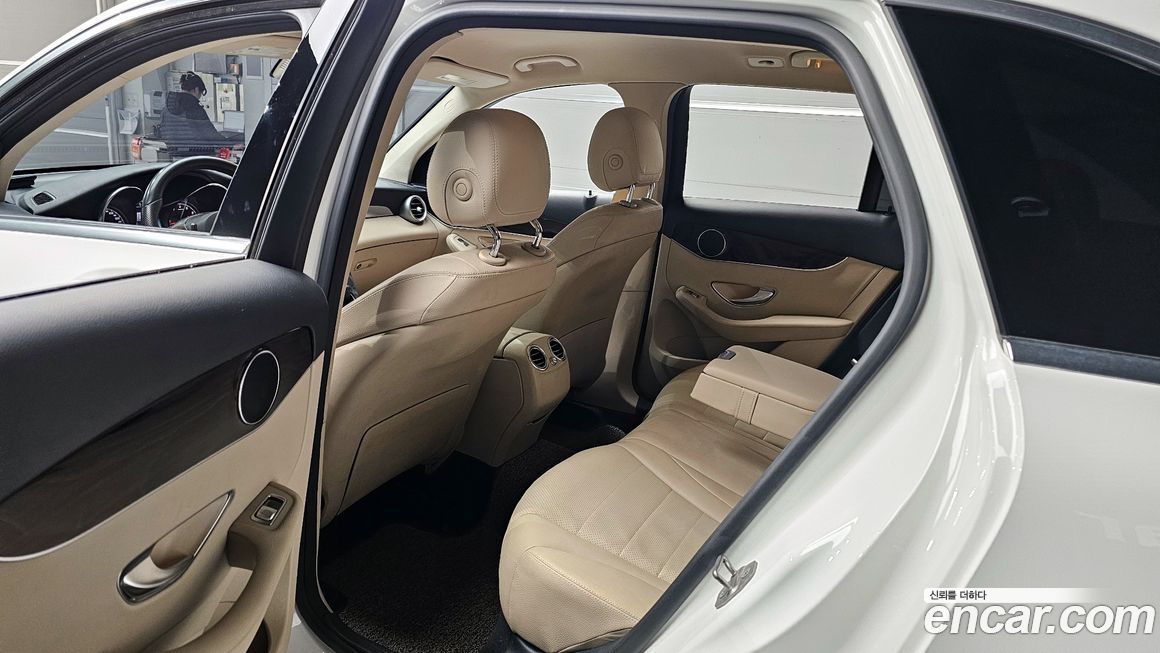 Mercedes-Benz GLC-Class 2017