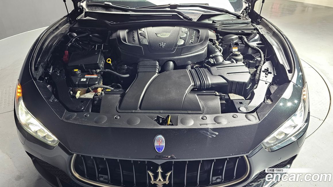 Maserati Ghibli 2016