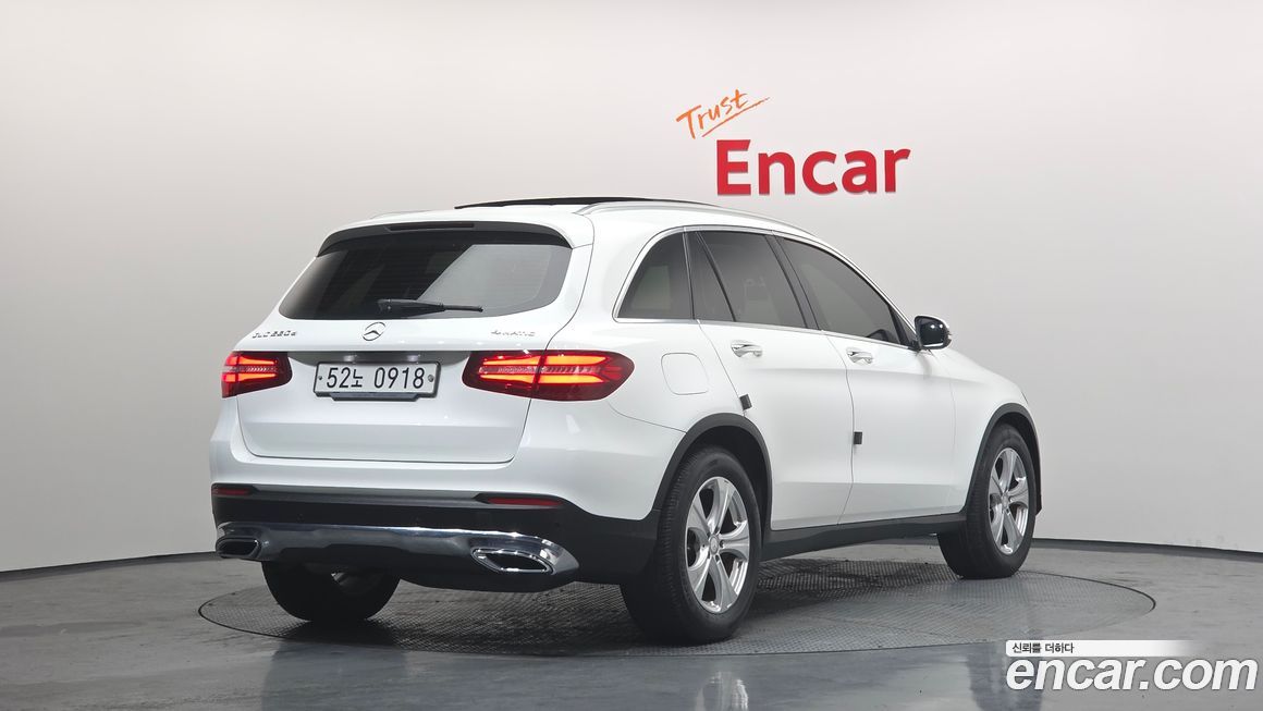 Mercedes-Benz GLC-Class 2016